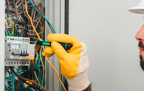 INSTALACIONES ELECTRICAS